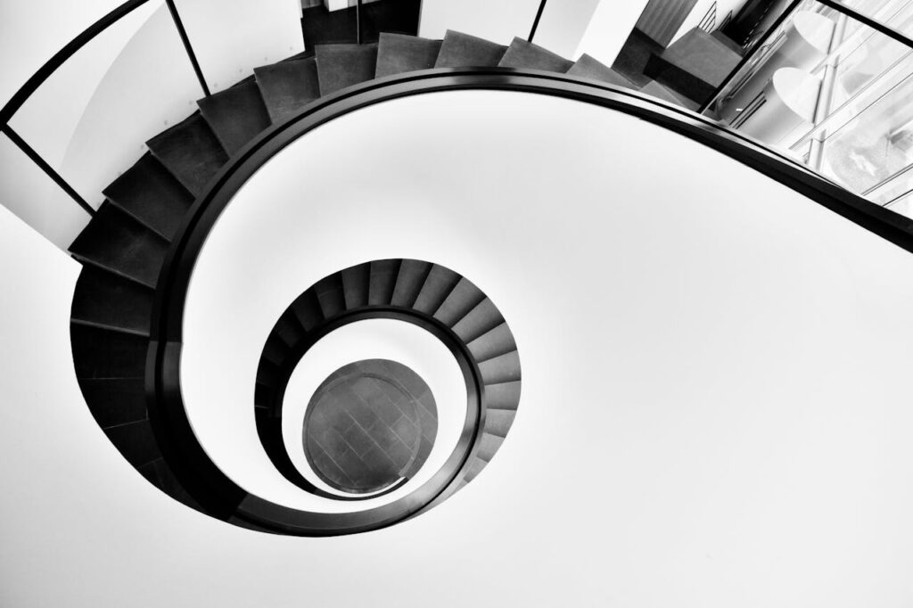 pexels-photo-929280 Artistic black and white photo of a spiral staircase in Nürnberg, Germany.